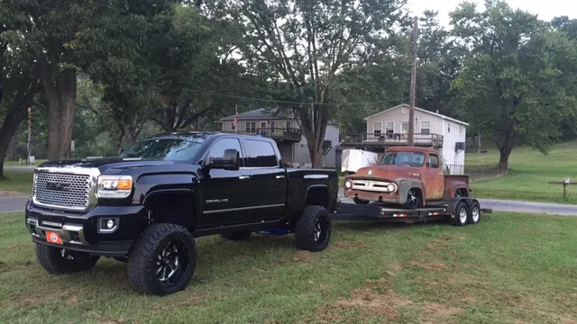 Lifted GMC truck built by Midwest Custom Trucks